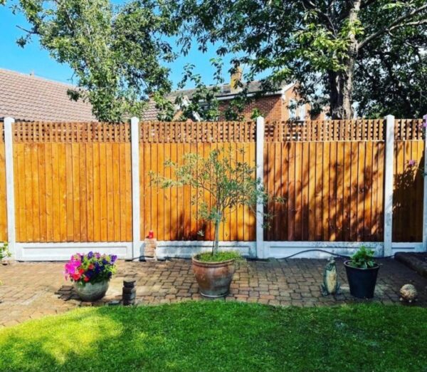 Privacy Trellis | 6FT x 1FT | Brown | Privacy trellis panels create enclosures, screens and feature structures in your garden.