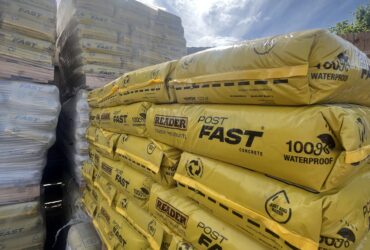 Aggregates | Pallet of Post Mix / Post Crete | x 70 Bags | *****!!!An AMAZING SAVING of £1.00 a bag x 70 Bags = a £70.00 saving per pallet purchased!!!***