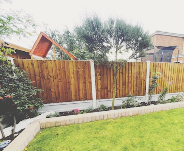 7FT x 4FT | Superior Heavy Duty Closeboard Fence Panel | Made using the highest quality UC3 treated timber, galvanised nails, additional rails & panel capping.
