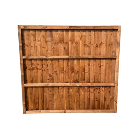 Charfleets Fencing | We supply, deliver and fit all aspects of Quality Fencing at TRADE PRICES | T: 01268 696 930 | FAST Delivery across Essex, Herts, Kent, London & Surrey | www.charfleetsfencing.co.uk Charfleets Fencing