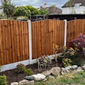 Charfleets Fencing | We supply, deliver and fit all aspects of Quality Fencing at TRADE PRICES | T: 01268 696 930 | FAST Delivery across Essex, Herts, Kent, London & Surrey | www.charfleetsfencing.co.uk Charfleets Fencing