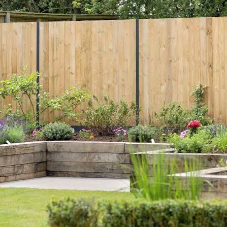 Charfleets Fencing | We supply, deliver and fit all aspects of Quality Fencing at TRADE PRICES | T: 01268 696 930 | FAST Delivery across Essex, Herts, Kent, London & Surrey | www.charfleetsfencing.co.uk Charfleets Fencing