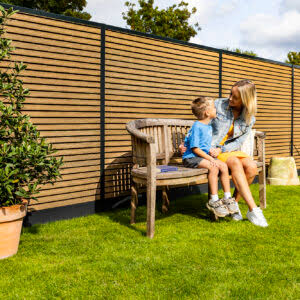 Charfleets Fencing | We supply, deliver and fit all aspects of Quality Fencing at TRADE PRICES | T: 01268 696 930 | FAST Delivery across Essex, Herts, Kent, London & Surrey | www.charfleetsfencing.co.uk Charfleets Fencing